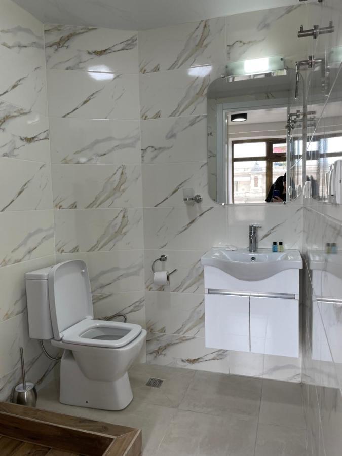 Apartment 2 Minutes From The Sea บาทูมิ ภายนอก รูปภาพ